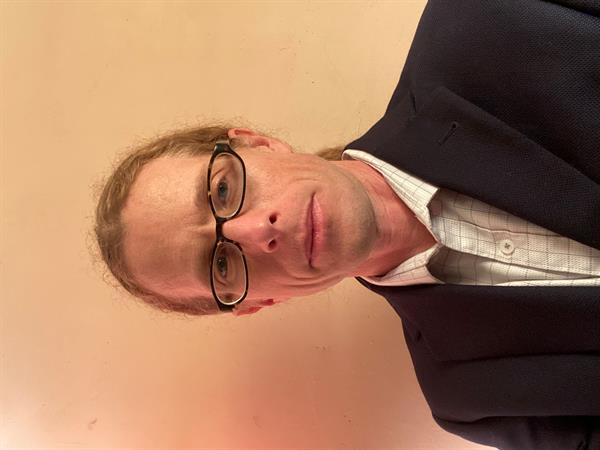 Dr. Michael Starr, Manager